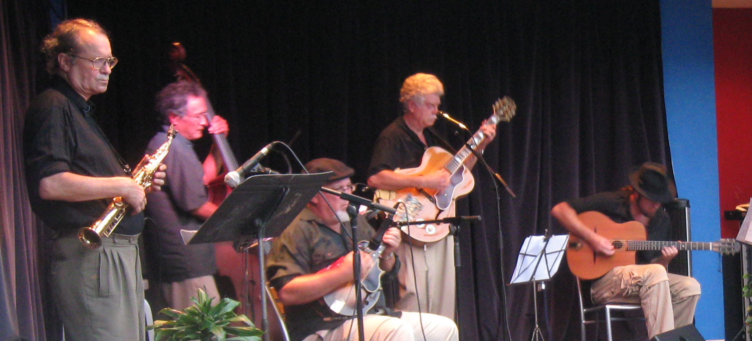 Le Hot Club de Hilo, 2011